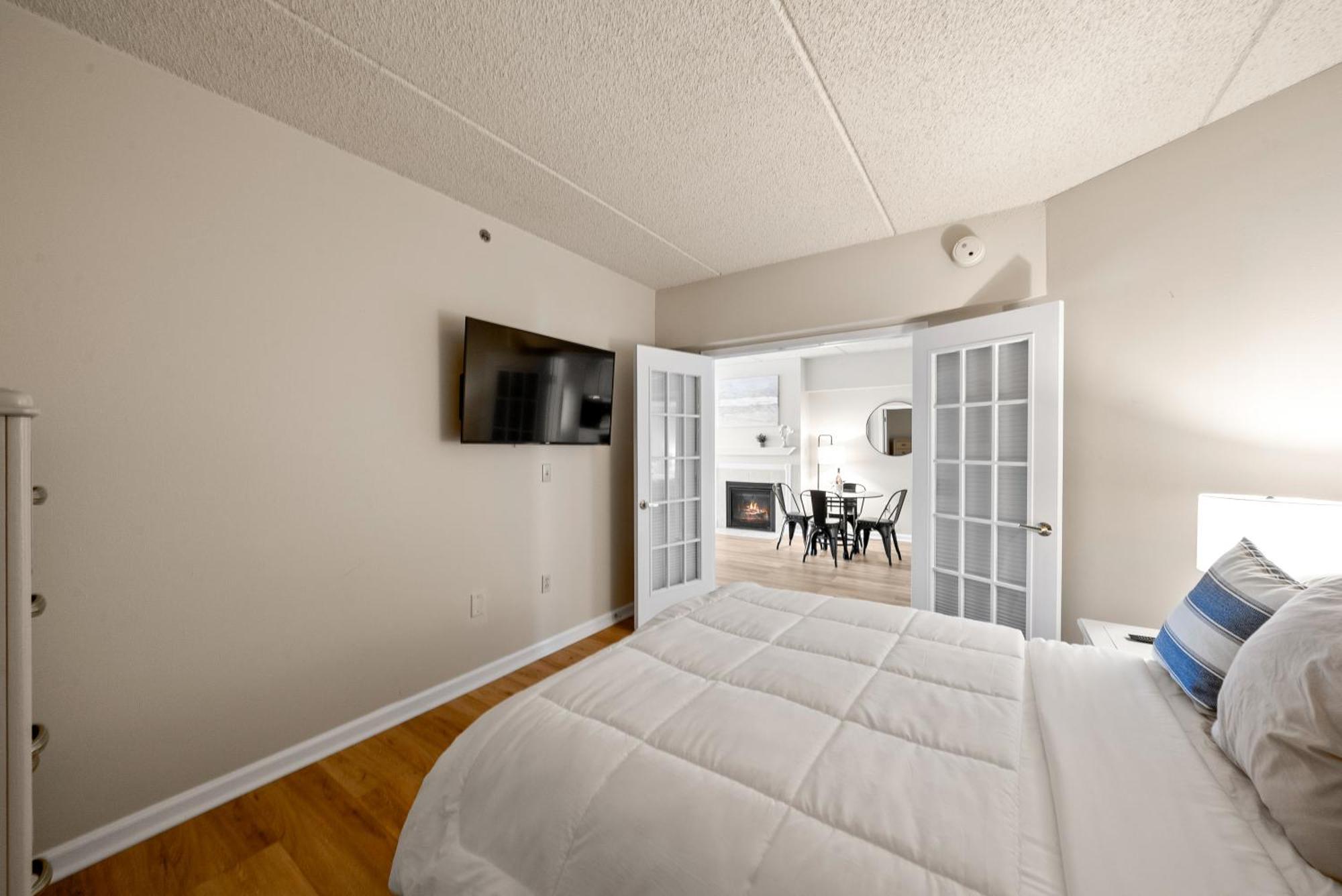 Bella Vista Suites Lake Geneva Exterior photo